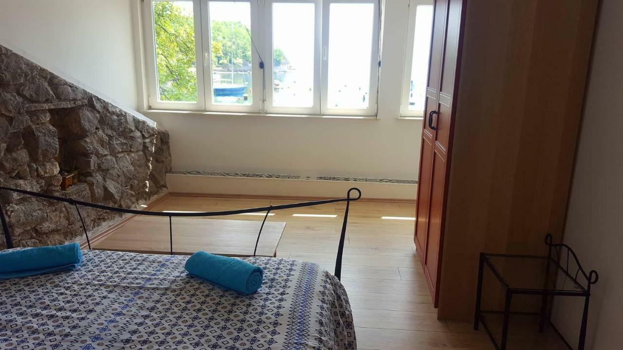 House Bassi Semesterbostad *